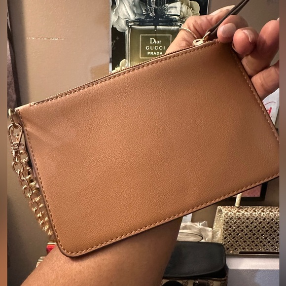 Jones New York Wristlet - Picture 3 of 11